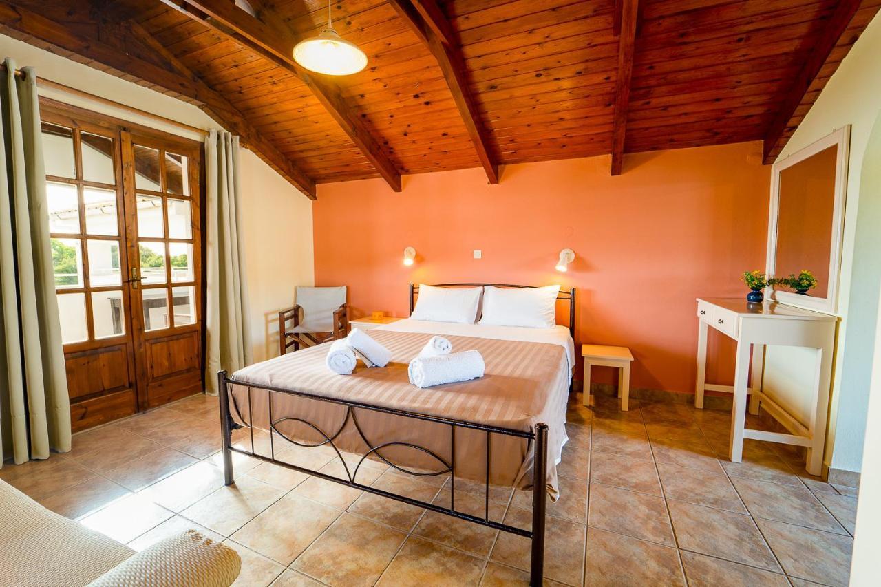 Ionio Holidays Katerina Apartments Vasilikí Buitenkant foto
